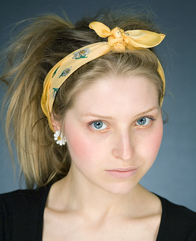 Jessie-Cave-col.jpg Jessie-Cave-col.jpg