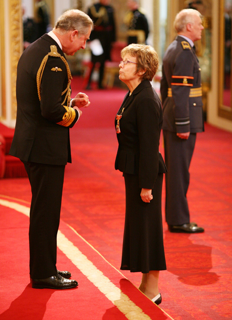 JulieWalters1PA_468x644.jpg