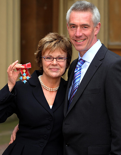 JulieWaltersPA_468x597.jpg JulieWaltersPA_468x597.jpg