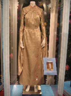 cho_yuleballgown.JPG