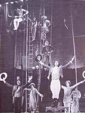 dale_theatre_barnum_1.jpg dale_theatre_barnum_1.jpg