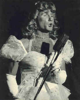 dale_theatre_privatesonparade_2.jpg dale_theatre_privatesonparade_2.jpg
