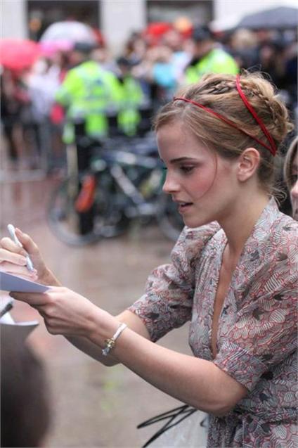 emma5~2.jpg emma5~2.jpg