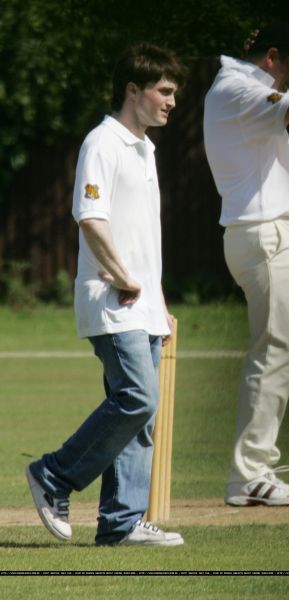 Click to view full size image
==============
Cricket_(14).jpg Cricket_(14).jpg