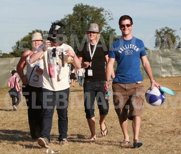 Click to view full size image
==============
RupFestival_(14).jpg RupFestival_(14).jpg