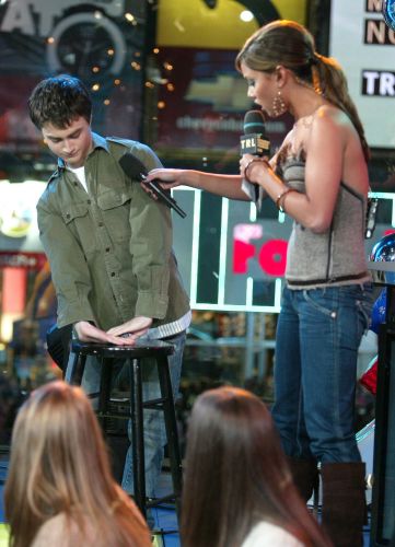 Click to view full size image
==============
danielradcliffe-trl06.jpg danielradcliffe-trl06.jpg