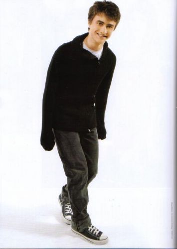 Click to view full size image
==============
moviestarfeb20062.jpg moviestarfeb20062.jpg