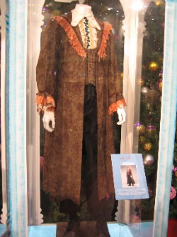 ron_dressrobes.JPG
